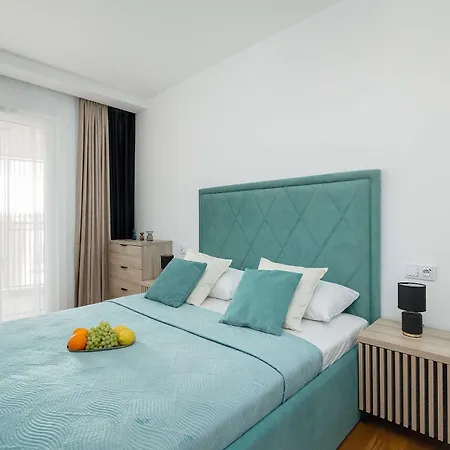 Apartment Baltic Waves Luxury With Parking, & Gym By Renters Prestige