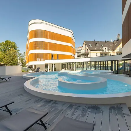 Baltic Waves Luxury With Parking, & Gym By Renters Prestige * Misdroy
