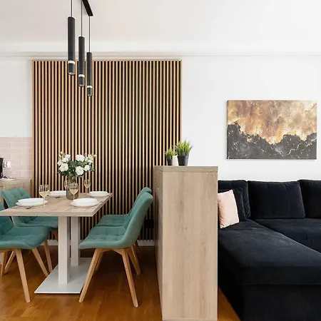 Baltic Waves Luxury With Parking, & Gym By Renters Prestige