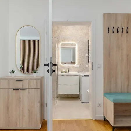 Apartment Baltic Waves Luxury With Parking, & Gym By Renters Prestige