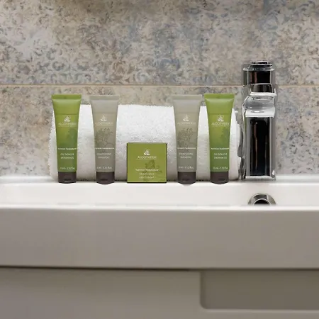 Baltic Waves Luxury With Parking, & Gym By Renters Prestige Apartment *