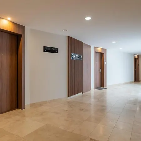 Baltic Waves Luxury With Parking, & Gym By Renters Prestige *